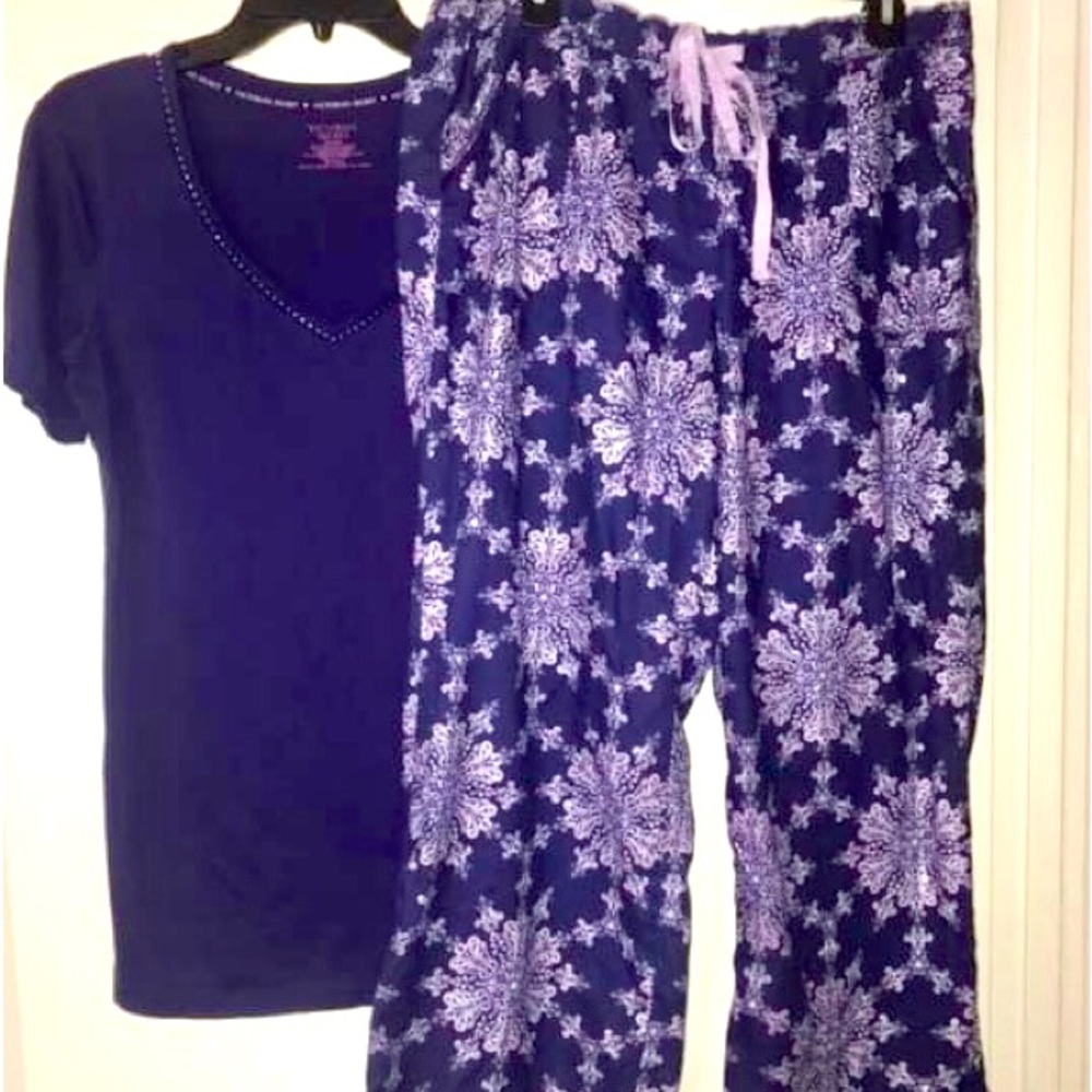 Victoria’s Secret Sparkling PJ Set